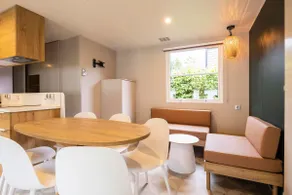 Luxe O'Hara - Sleeps 6 - Image 2