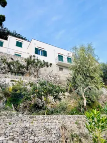 Villa Amare with beach and breathtaking views - Image 3