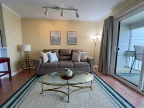 Poolside Island Condo - Image 5