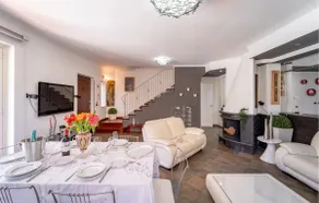 Lovely home in Trappitello - Image 3