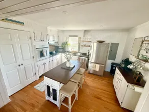 Cape Cottage-Dog Friendly, historic district! - Image 2