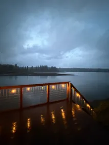 Relaxing Waterfront Getaway on Oakland Bay - Image 2