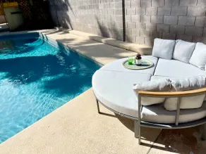 Morden Vegas Home w/ Cinema Pool - Image 2