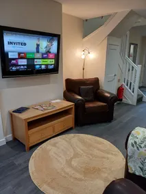 Luxury Apartment - Above iconic High Lane Oatcakes - Image 5