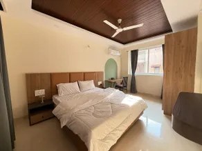Luxury 1 BHK, 5 mins beach drive - Image 2
