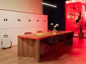 Numa | Large Room with Bathtub in Berlin Mitte - Image 3