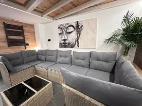 Zen Apartment with Private Hot Tub - Image 4