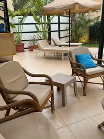 Luxury apartment with private swimming pool and private garden - Image 4