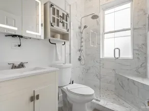3BR w/ Private Patio • 5 Min to UChicago - Image 5