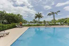 Comfort by the Lagoon - Image 2