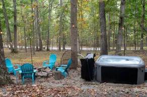 Dog-Friendly w Hot Tub, Fire Pit & River Access - Image 4