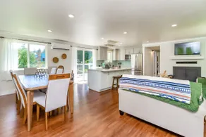 Bright 2nd Floor +Beach Access & Gourmet Kitchen - Image 5