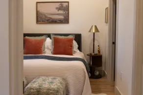 Southern Oregon Stop Over - Modern Guest House - Image 2