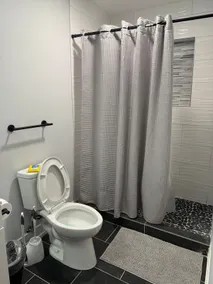Feel at home (Entire Listing) - Image 3