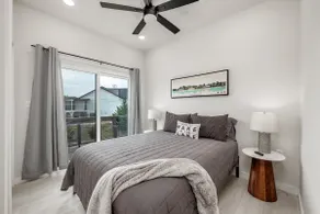 Lakefront Couples Cottage Near Oaklawn - Image 4