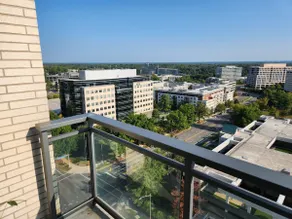 Mclean View | Steps from Tysons Corner & Galleria - Image 4