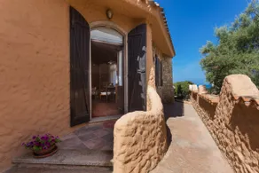 Spacious Rustic Seafront Villa for Families - Image 2