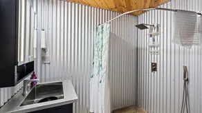 Private Studio Apt -fishing pond - Image 3