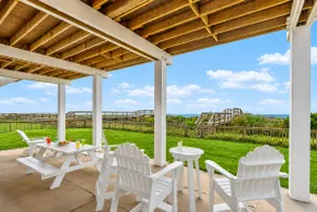 Beachfront | Sleeps 15 | Fenced Yard - Image 5