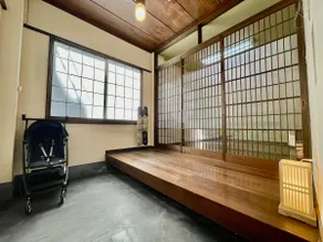 120㎡ private house/4 mins walk from the nearest station/max 12 people/8 mins to Tokyo Station/3 mins to Asakusa Station/3 bedrooms - Image 2