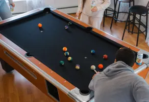 Geneva Retreat: Hot Tub, Game Rooms, Near Lake - Image 4