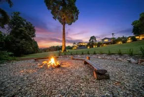 Tranquility Garden Cabin - Image 2