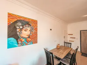 Cozy 2BR Retreat near Marina - Image 2