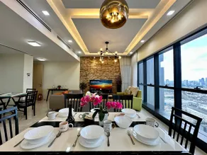 Skyline Luxe 4BR Retreat with En-suite Icon City - Image 2