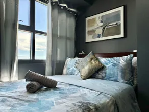John's Corner 38th King Bed @Horizons 101 2BR 2BA - Image 5