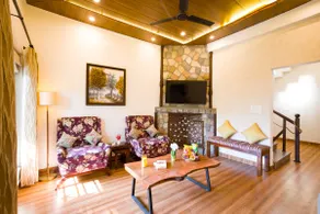 2-BHK Villa W/ Balcony & Bathtub on Rajpur Road - Image 2