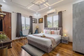 Serene Paws Retreat: Hilltop Stay W/ Pool & Garden - Image 4