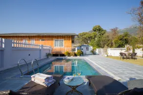 Serene Paws Retreat: Hilltop Stay W/ Pool & Garden - Image 2