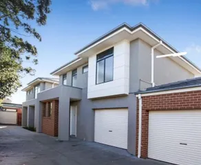 Modern Home in Maidstone w Parking - Image 3