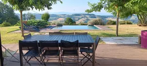 Charming hilltop house, sleeps 8 - Image 4