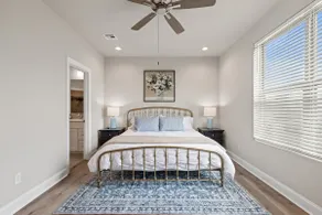 Étouffée House • 2 Master Bedrooms • Luxury Stay • Sports Complex - Image 4