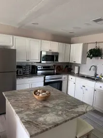 Relaxing Ft. Myers home - Image 4