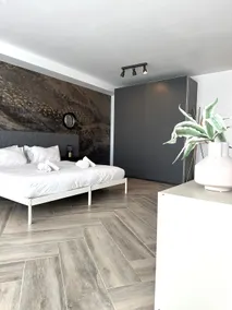 Contemporary Loft in Gzira - Image 5