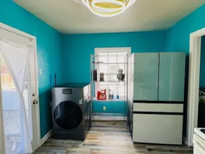 Everything you need in one spot. - Image 4