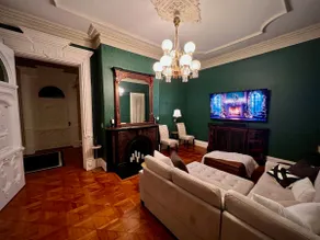 New! Victorian Mansion Downtown - Image 3