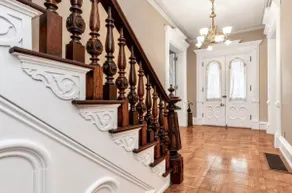 New! Victorian Mansion Downtown - Image 5