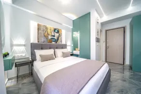 Amelia 1 Luxury Suite - Image 2