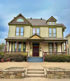 Nance House-Victorian/3 Jacuzzis!/Ping Pong/Hockey - Image 3