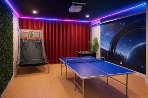 Themed Glow Villa - 4K Cinema - Heated Pool & Spa - Lake - Sleeps 12 - Image 5