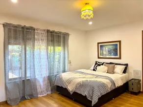 Guest suite in Elizabeth North - Image 4