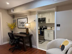 Vista Vibes - Upscale Comfort Near Lake Dora - Image 3