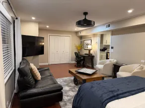 Vista Vibes - Upscale Comfort Near Lake Dora - Image 2