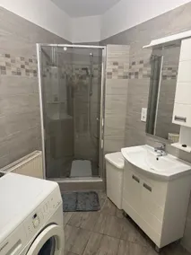 Best Home - Image 2