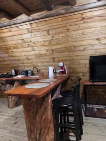Honeymoon Cabin - Image 3