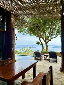 Overlooking Villa in Tagaytay with Infinity Pool - Image 4