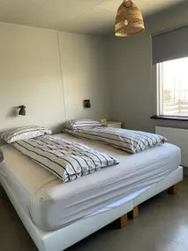 Private House - 4 bedrooms with Private hot tub - Image 3